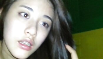 Amateur Miki Uemura spielt gratis pornos mit reifen frauen böse in reinem asiatischem Porno
