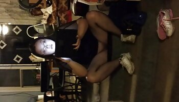 Amateur Teen Camgirl Hardcore gefickt ältere pornofilme Doggystyle vor der Webcam